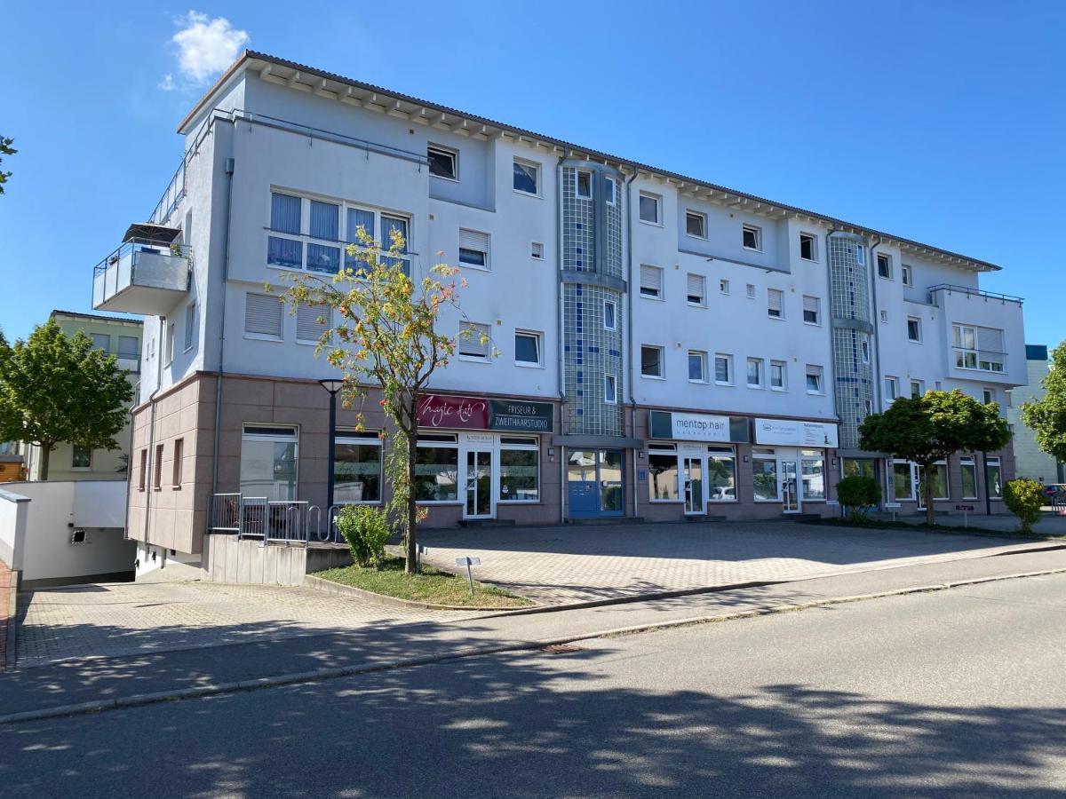 3 Zimmer Apartment In S-Bahn Naehe, 76 Qm, Max 5 Pers, 30Qm Dachterasse, Garage, Internet 1000 Mbit Gaertringen Екстер'єр фото